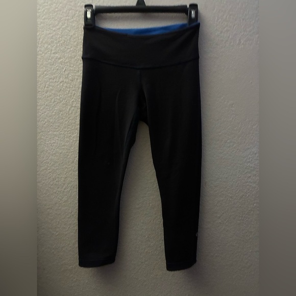 Lululemon Wunder Under Crop Reversible 4 - Picture 8 of 13